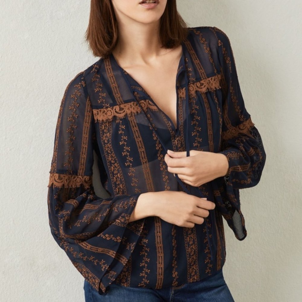 BCBG Maxazria Canyon Floral Embroidered Top M